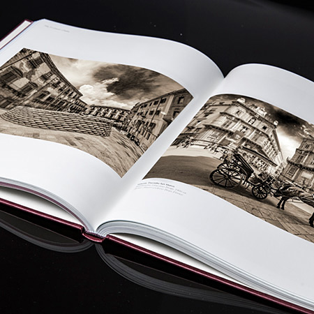 libro con copertina cartonata